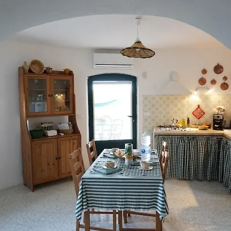 Дом отдыха Trullo Ada Челье-Мессапика